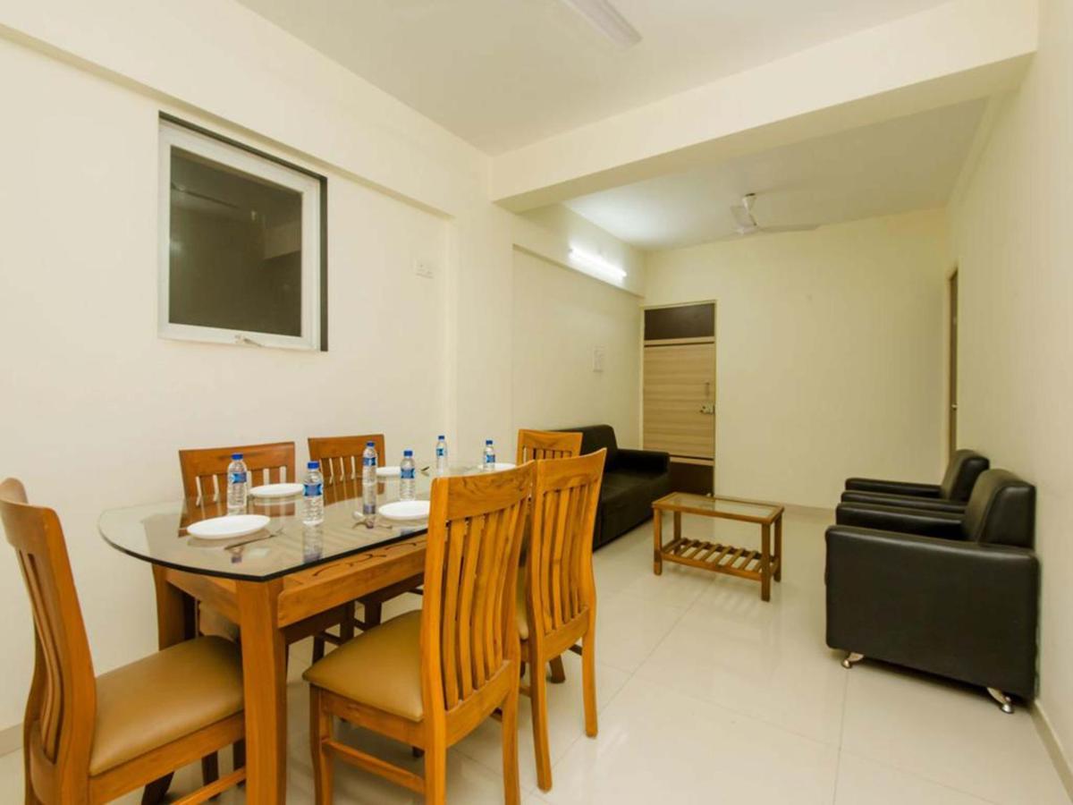 Hotel Powai Comfort Мумбаи Экстерьер фото